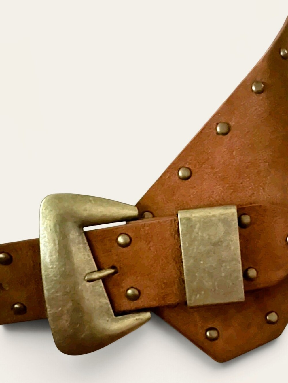 Gold Riveted Brown Suede With Gold Buckle Boho Woman's Belt 43.3" In Length NWOT